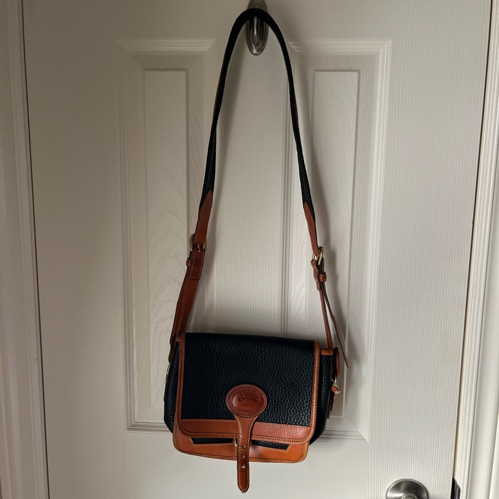 Vintage Dooney & Bourke bag